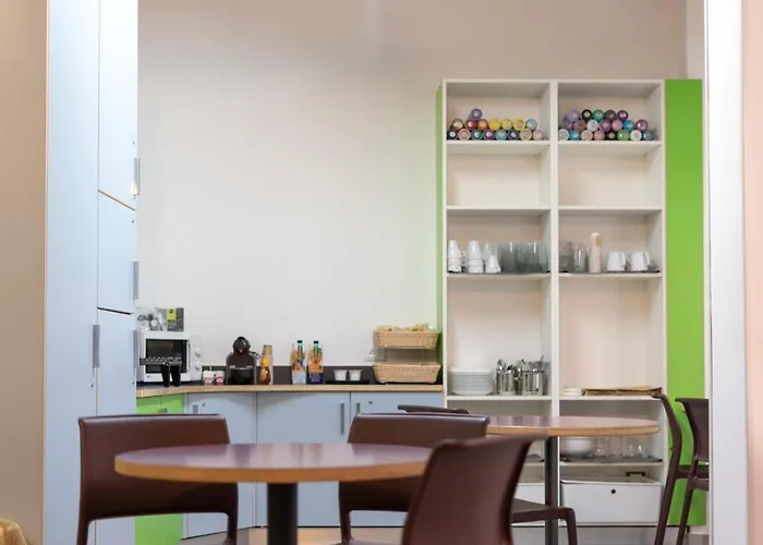 Luogo Comune Hostel Μπρέσια